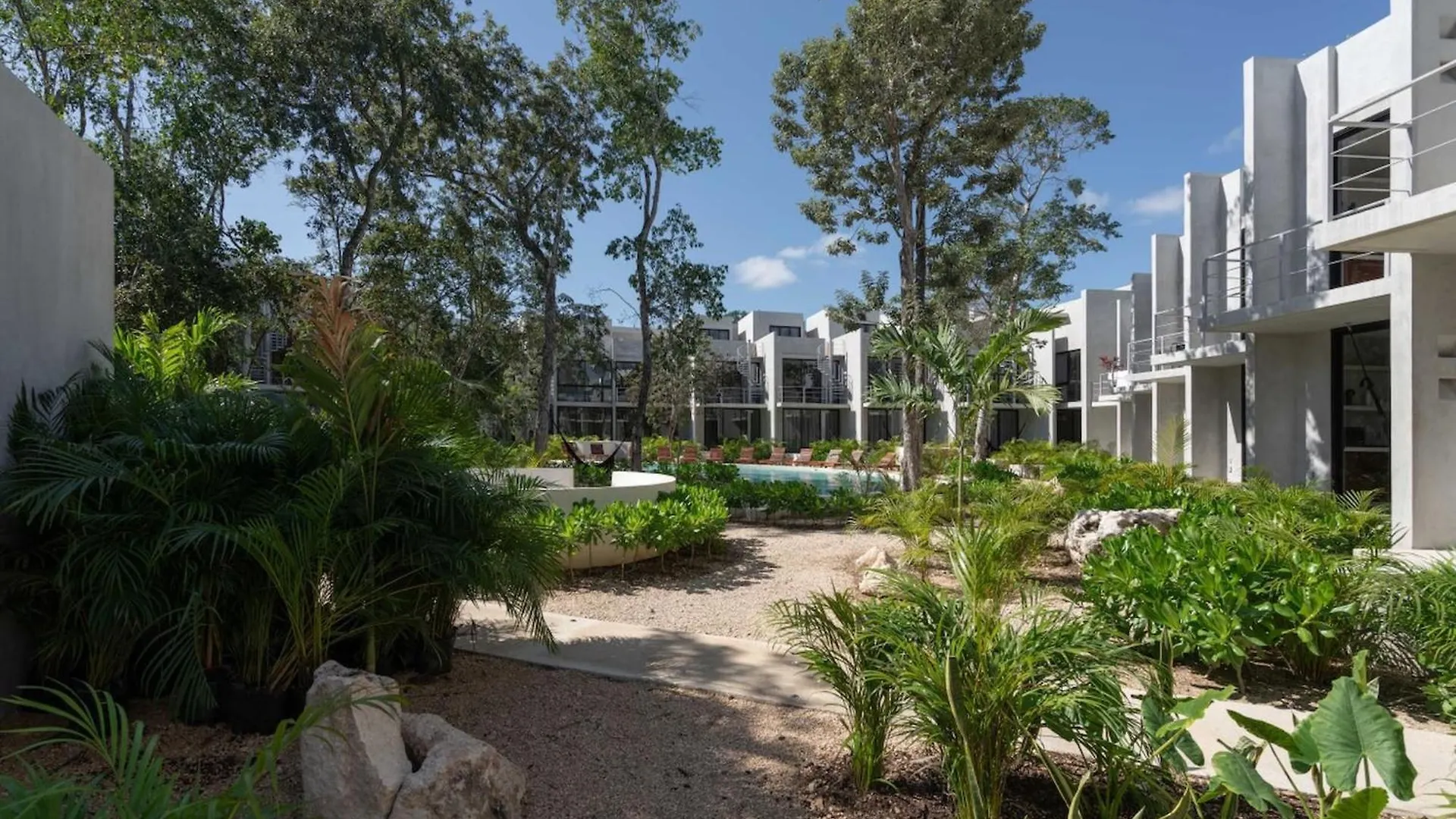 513 Seremonia Selva Private Pool & Grill 2 Bedroom Apartment Tulum Mexiko